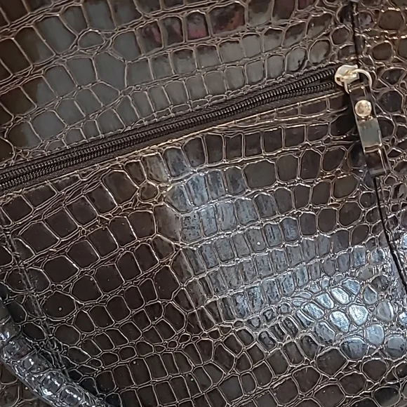 Great condition Dark brown large croc embossed tote - Picture 3 of 9